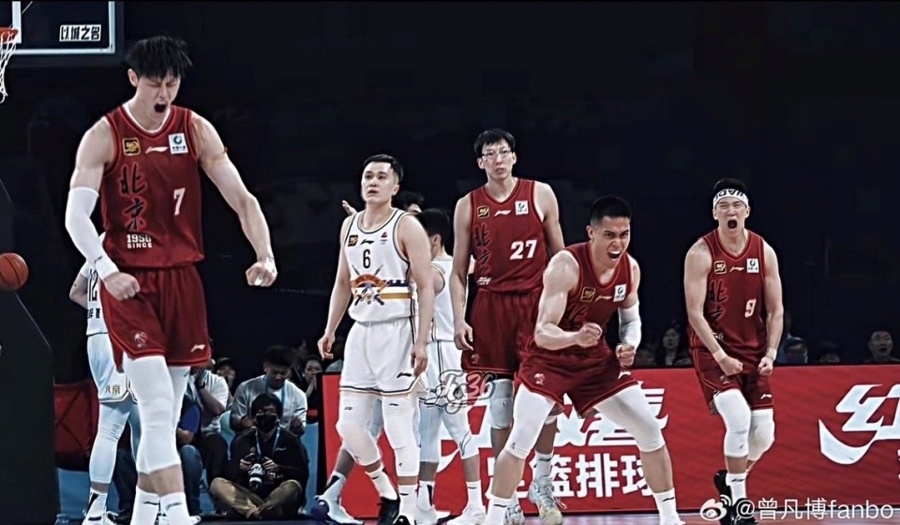 这暴露了他 这暴露了他