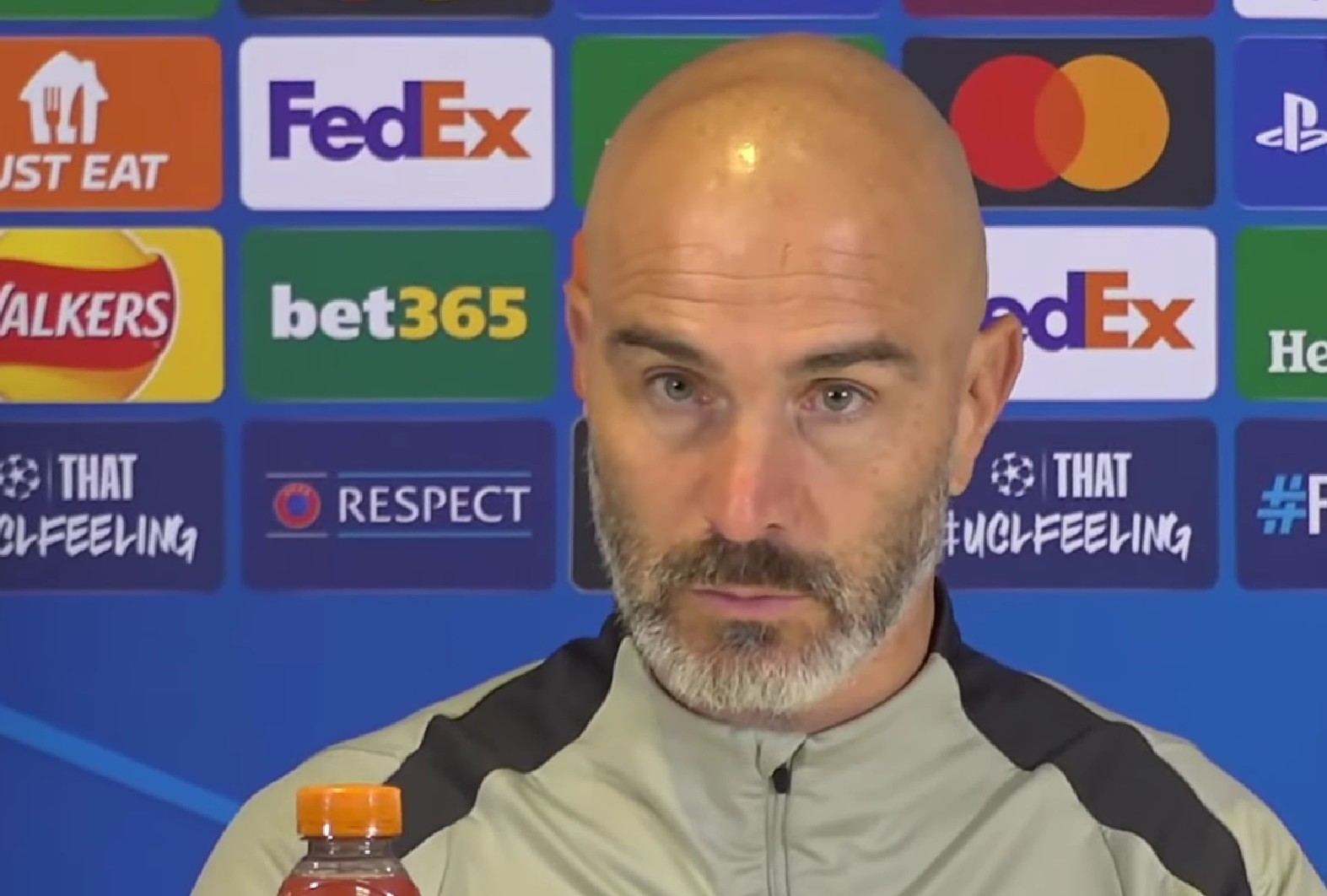 他谦逊, 从英超到欧, 席了新闻发 他谦逊, 从英超到欧, 席了新闻发