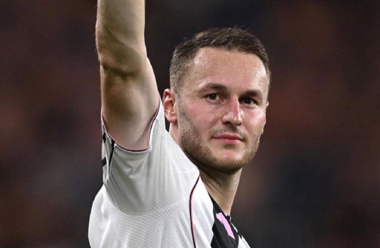 到库普梅纳, 自加盟以来, 为其标价 到库普梅纳, 自加盟以来, 为其标价